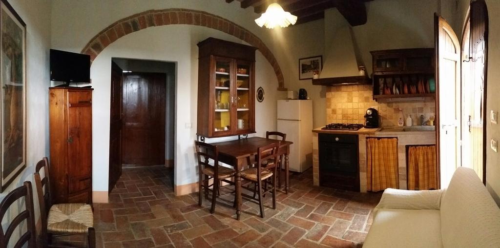 Agriturismo Podere Alberese Asciano Pokój zdjęcie