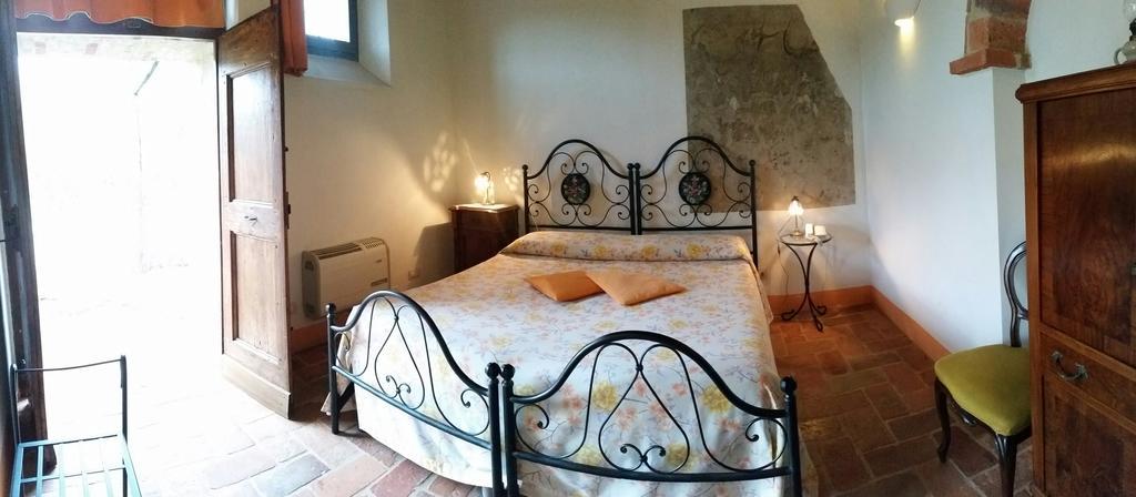 Agriturismo Podere Alberese Asciano Pokój zdjęcie